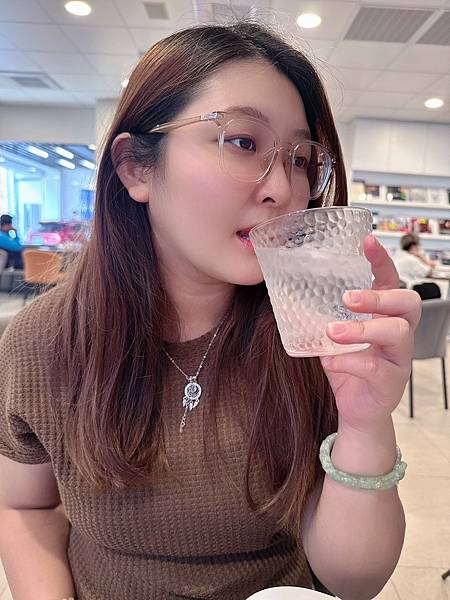 LINE_ALBUM_眼鏡_241103_126 LINE_ALBUM_眼鏡_241103_126