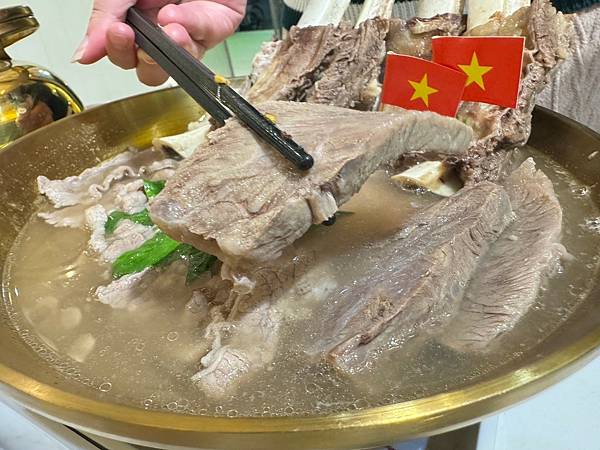 LINE_ALBUM_越龍門_241231_125