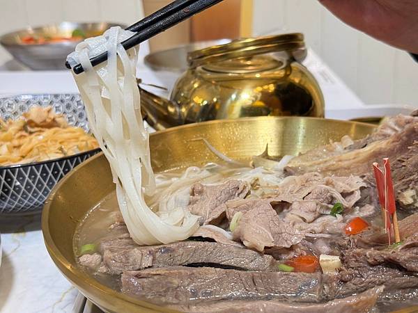 LINE_ALBUM_越龍門_241231_137