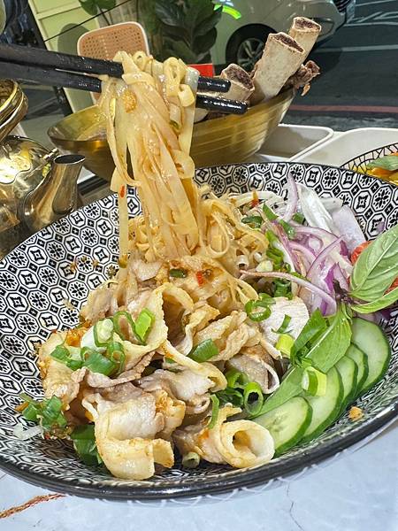 LINE_ALBUM_越龍門_241231_116