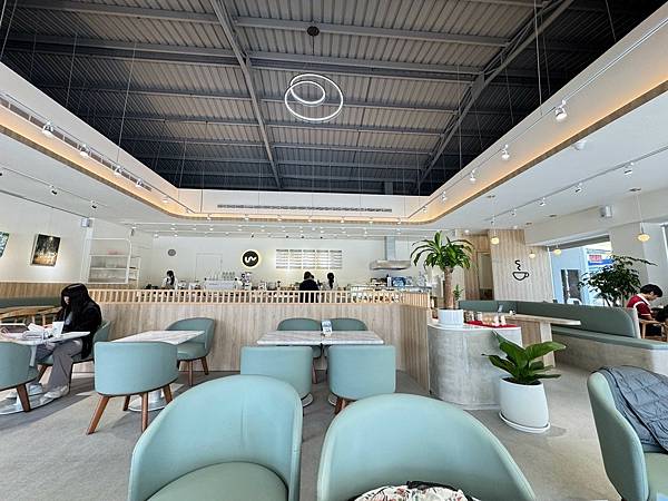 LINE_ALBUM_想大便只有一間廁所的咖啡店_250330_14