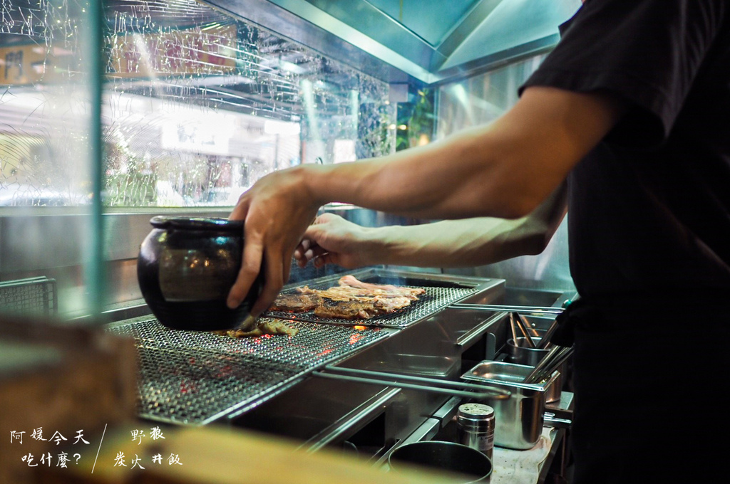 野狼_171001_0032.jpg 野狼_171001_0032.jpg