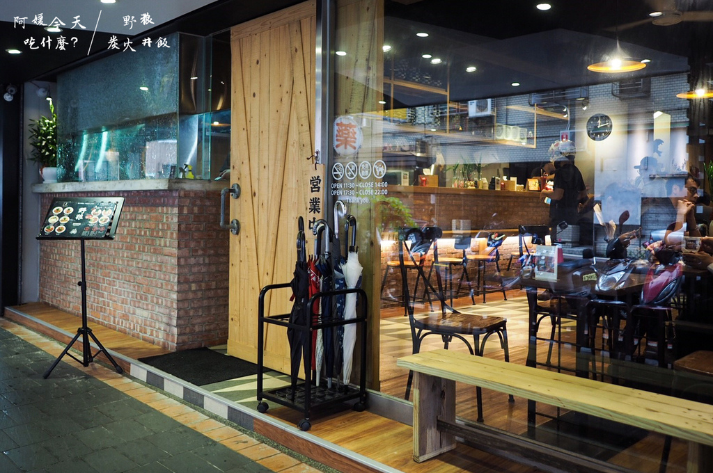 野狼_171001_0079.jpg 野狼_171001_0079.jpg