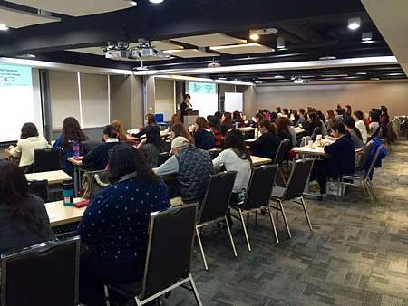 105.01.05 香氣療癒師進修課程 105.01.05 香氣療癒師進修課程