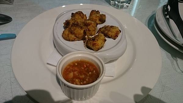 DSC_0013.JPG DSC_0013.JPG