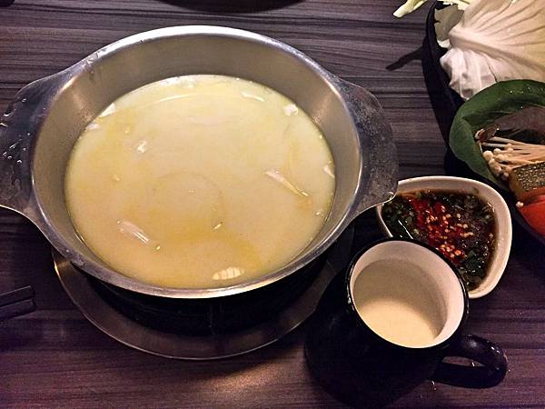 Fotor_149127293628124.jpg Fotor_149127293628124.jpg