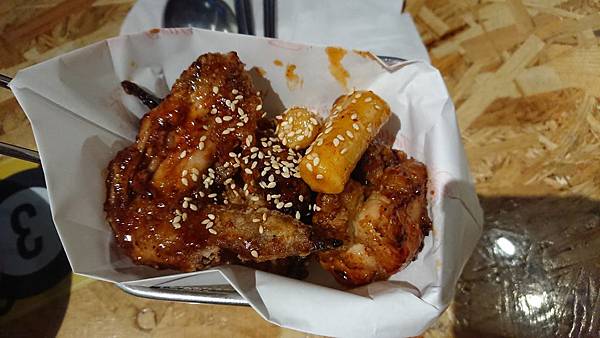 DSC_0045.JPG DSC_0045.JPG