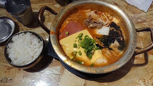 DSC_0047.JPG DSC_0047.JPG