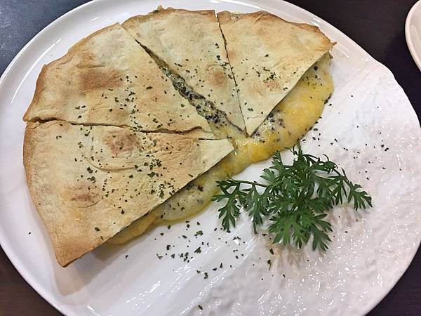 Fotor_154241765429326.jpg Fotor_154241765429326.jpg