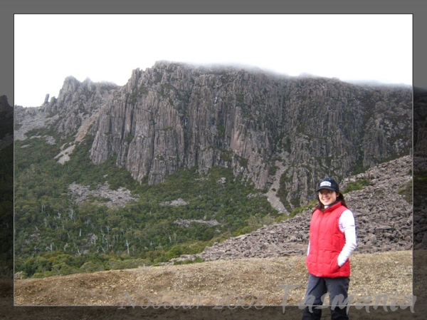 Amazing dolerite column in Ben Lomond NP!