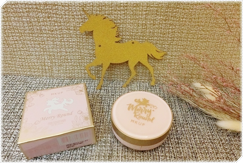 MKUP 獨角獸雪絨花無瑕粉餅4.JPG