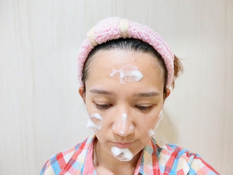 吃妝怪獸 溶妝瞬淨感應洗卸泡泡19.JPG