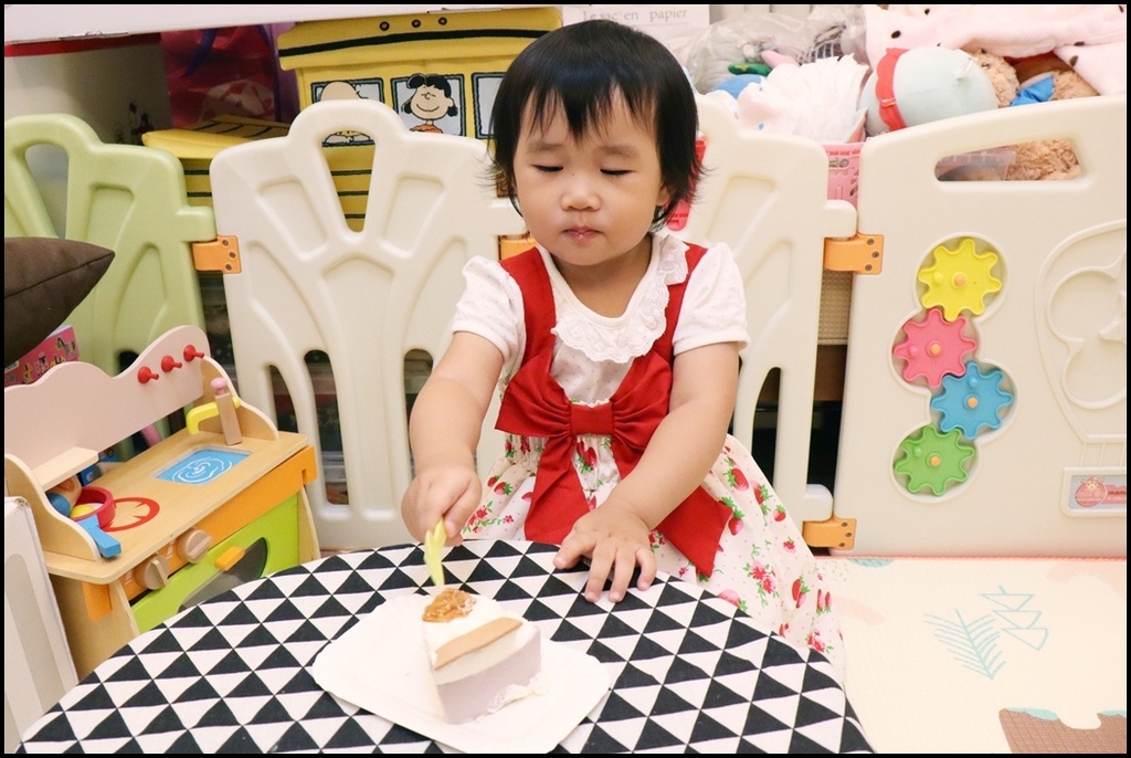 Whoscake15.jpg Whoscake15.jpg