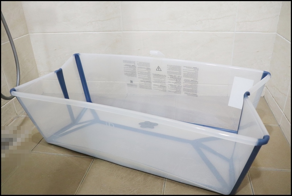 【育兒好物】STOKKE- Flexi Bath®摺疊式浴盆 |收納不占空間|外出攜帶方便|感溫水塞|