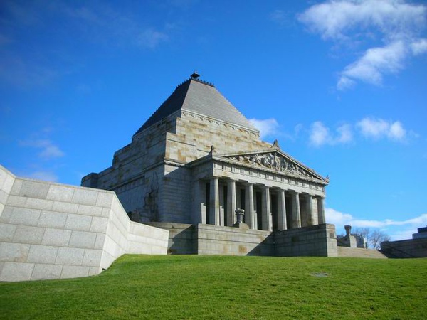 shrine of remeberance.JPG