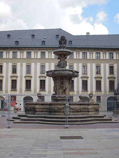 2布拉格城堡 (20).JPG