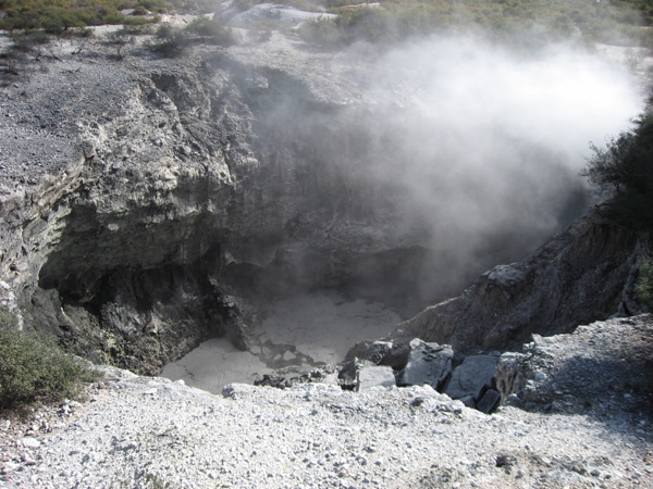 31.07.2007 Rotorua 4 Wai-O-Tapu.JPG