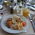 貝多芬飯店的早餐;有鮭魚喔!