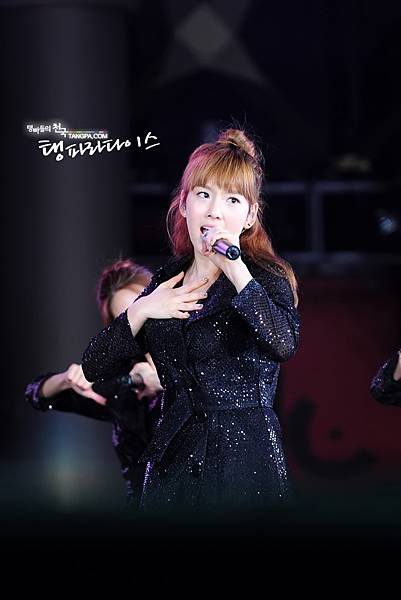 100821.SMTOWN.Concert.03-TangParadise