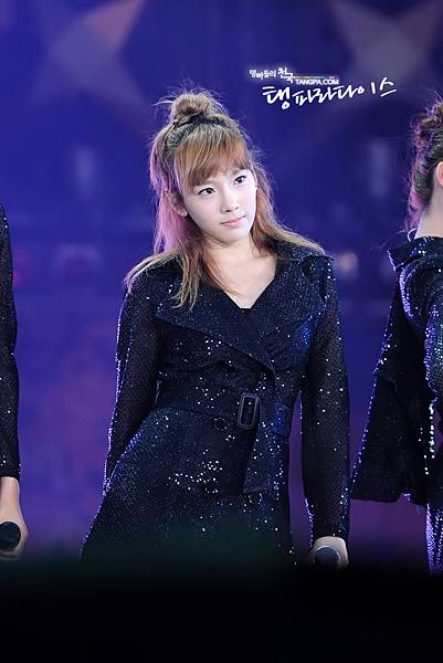 100821.SMTOWN.Concert.04-TangParadise