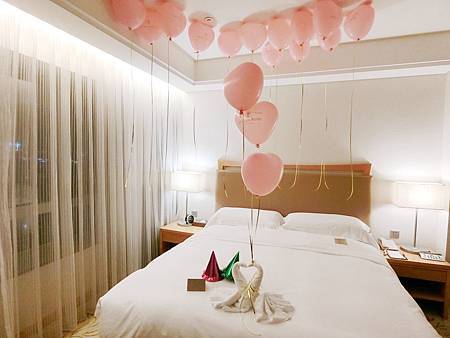 裕元花園酒店 當月壽星專案 一泊二食 無敵夜景 甜甜少女佈置風格 Rikki 的美好生活 痞客邦