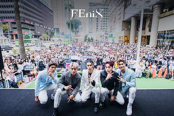 0521 首張同名專輯《FEniX》簽唱會.jpg