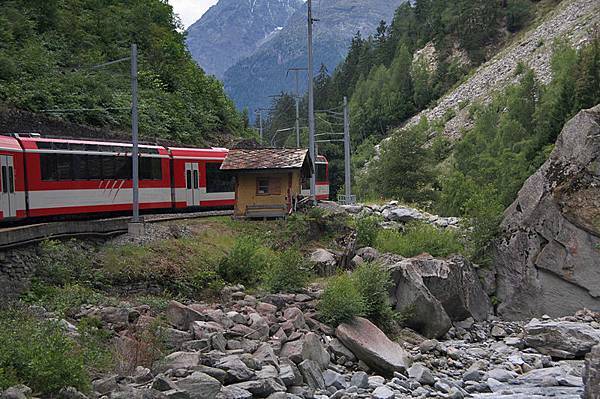 glacier express-44.jpg