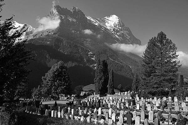 Grindelwald-01