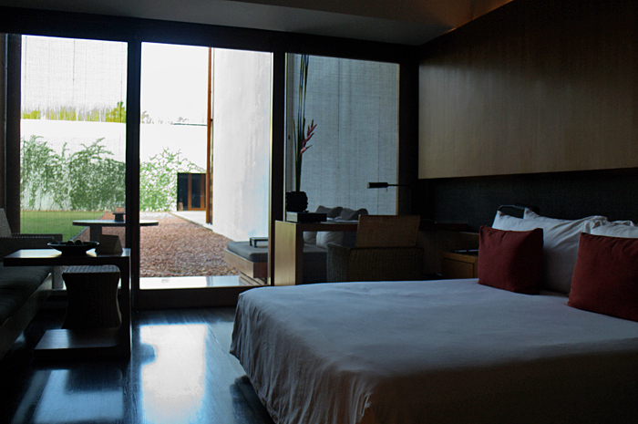 chedi-02.jpg chedi-02.jpg