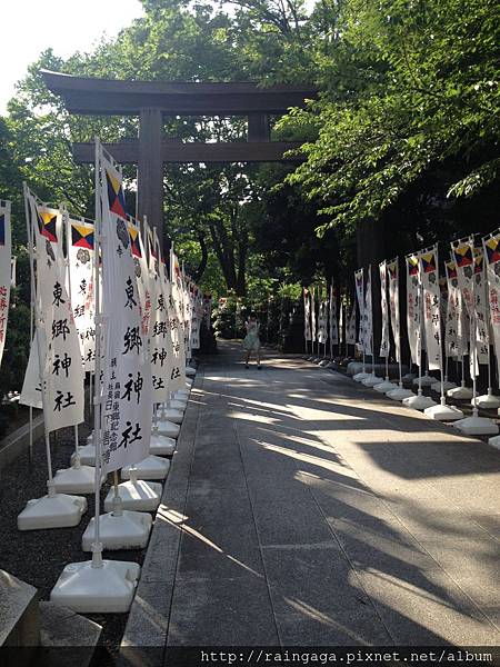 本來想走去明治神宮...但實在太遠，路過東鄉神社就在這休息一下囉