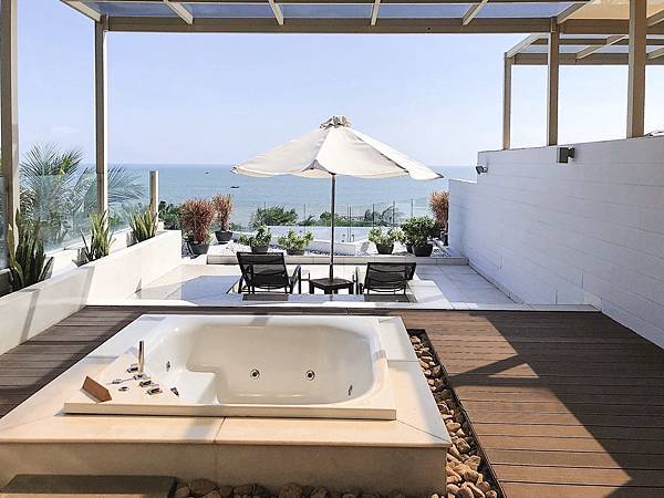 The Cliff Resort & Residences