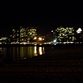 night view in waikiki beach.JPG