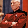 Star-Trek-The-Next-Generation-star-trek-the-next-generation-237842_474_581