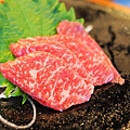 生牛肉刺身