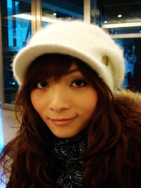 2009/12/28 White Cute New Hat