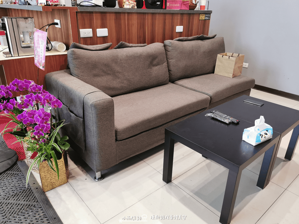 台北汽車美容洗車打蠟推薦|捷斯鍍膜車體美容|平價實在頂級服務_小雨問路 (8).png 台北汽車美容洗車打蠟推薦|捷斯鍍膜車體美容|平價實在頂級服務_小雨問路 (8).png