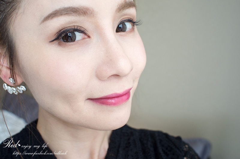 YSL恒久完美气垫粉饼 星钻限定版 (20).jpg
