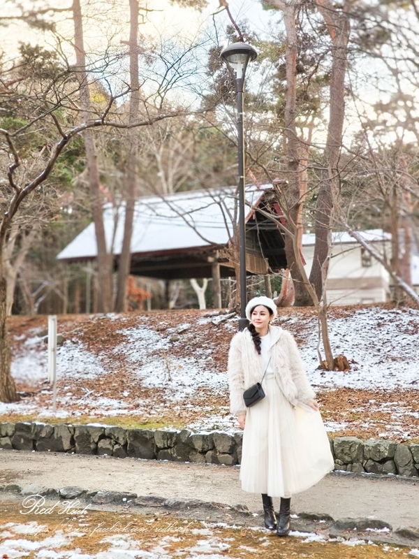 ★穿搭。旅行也必須美美的~超好搭的極軟簡約抓皺短靴@北海道♥