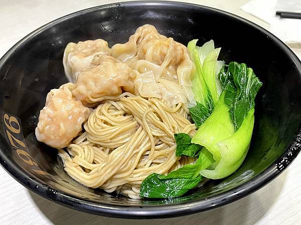 台北東區│1976道地香港美食：雲吞撈麵