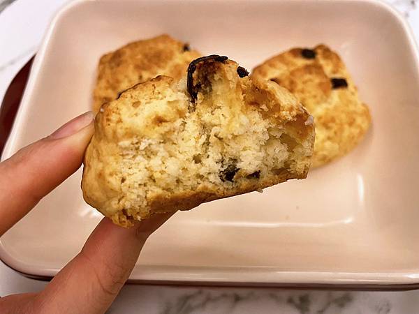 宅配美食│全家便利商店：野上麵包坊Nogami Boulangerie-葡萄司康│全家FamilyMart團購美食