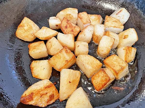 宅配生鮮│Food-x鮮蔬百寶箱：菜箱開箱做西餐料理，高級食材做豐盛三餐│啤酒鮮蝦溫沙拉、照燒雞腿排、櫛瓜煎餅、紅酒甜醬漢堡肉排餐、酥皮馬鈴薯