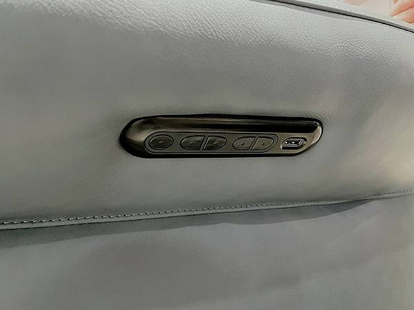 IMG_9265_compressed.jpg IMG_9265_compressed.jpg