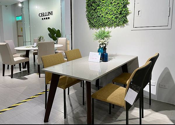 IMG_9412_compressed.jpg IMG_9412_compressed.jpg