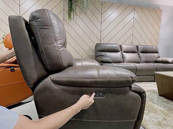 進口電動沙發家具推薦|CELLINI皇齊家居:牛皮電動沙發第一品牌,創造有品味的生活,就從家的沙發開始|高質感高CP值電動沙發、進口床墊、餐桌椅、柚木傢俱 進口電動沙發家具推薦|CELLINI皇齊家居:牛皮電動沙發第一品牌,創造有品味的生活,就從家的沙發開始|高質感高CP值電動沙發、進口床墊、餐桌椅、柚木傢俱