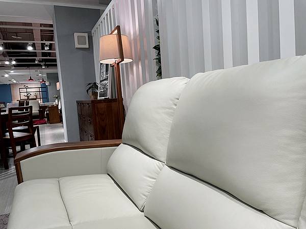 進口電動沙發家具推薦|CELLINI皇齊家居:牛皮電動沙發第一品牌,創造有品味的生活,就從家的沙發開始|高質感高CP值電動沙發、進口床墊、餐桌椅、柚木傢俱 進口電動沙發家具推薦|CELLINI皇齊家居:牛皮電動沙發第一品牌,創造有品味的生活,就從家的沙發開始|高質感高CP值電動沙發、進口床墊、餐桌椅、柚木傢俱