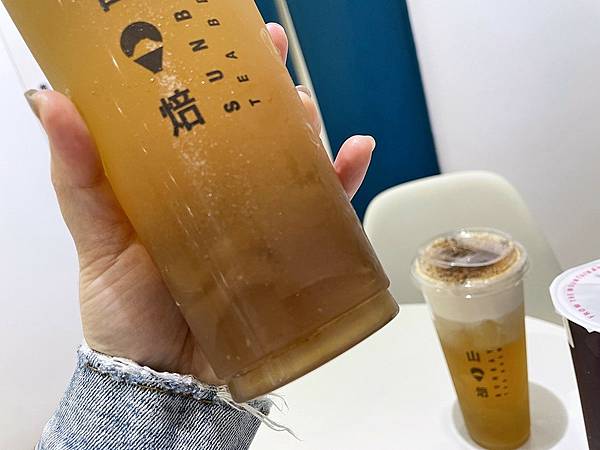 桃園站前│山焙 Sunbay：傳承百年的純正好味道，88°C新鮮現磨現沖現泡的台灣好茶│山焙招牌88°C焙茶│桃園成功店【附菜單】三億茶行