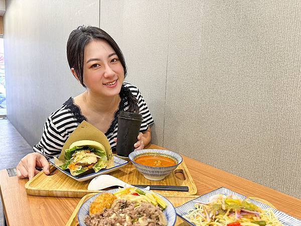 桃園中壢│旺more泰：夏日首選平價美味，一個人也能吃的泰式料理