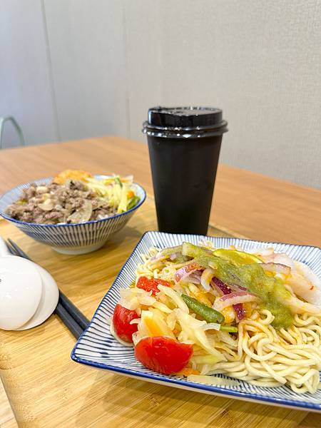 桃園中壢│旺more泰:夏日首選平價美味,一個人也能吃的泰式 桃園中壢│旺more泰:夏日首選平價美味,一個人也能吃的泰式