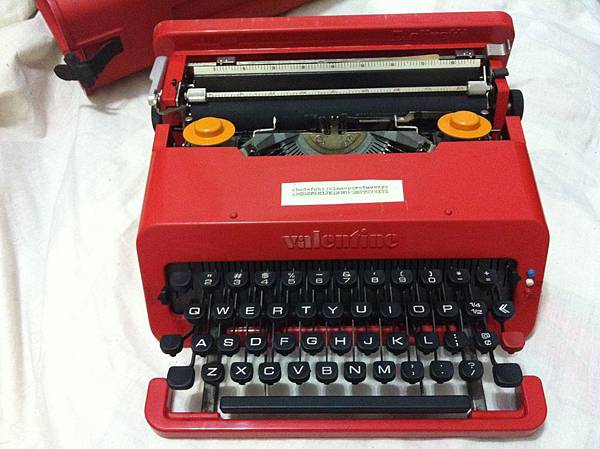 Olivetti valentine