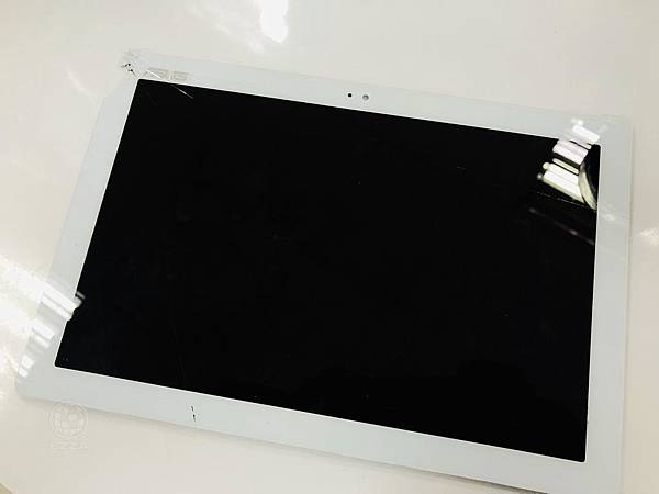 ASUS ZenPad 10 Z301M 面板破裂.jpg